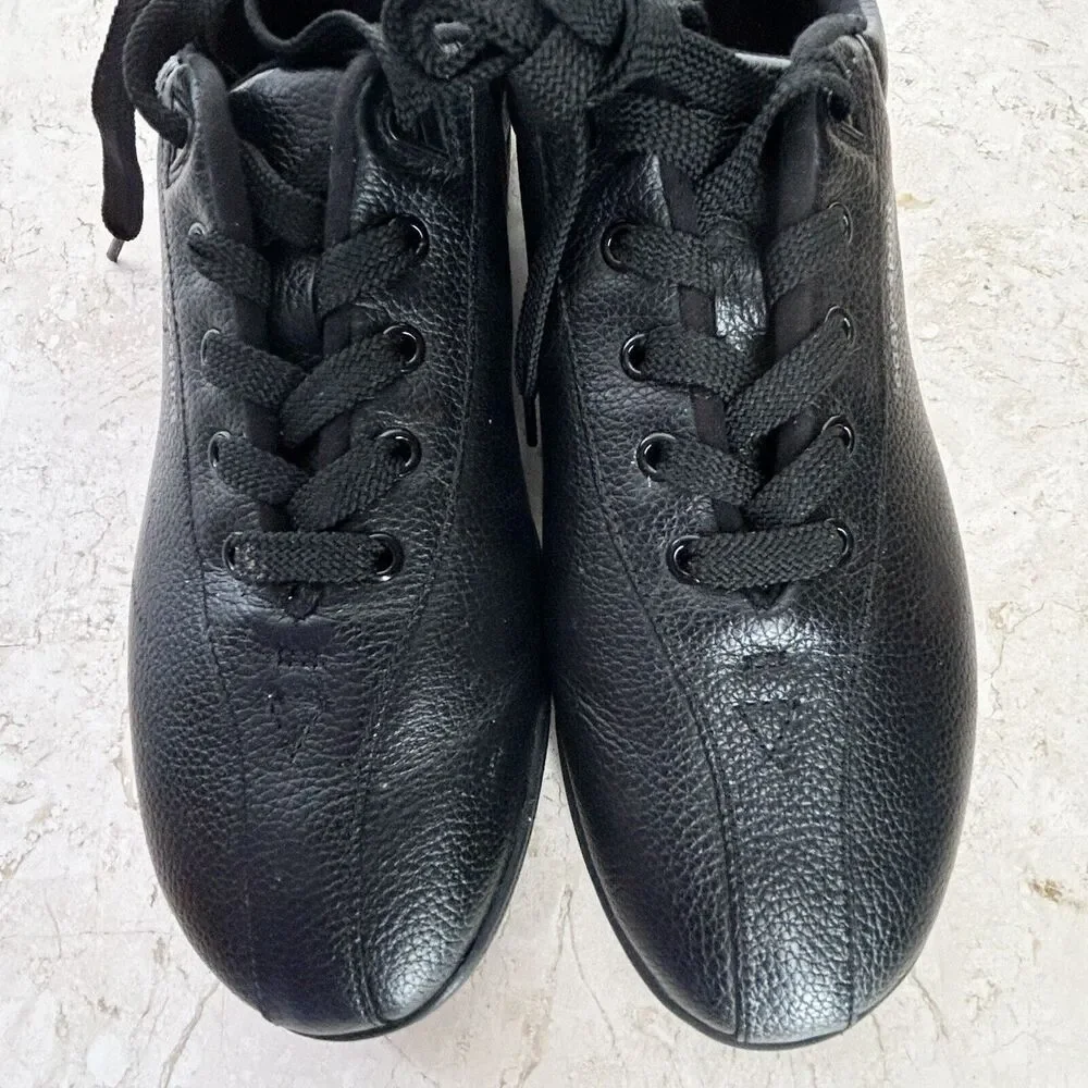 Easy Spirit Black Leather Sneakers Womens 9 Walking Shoes Excellent!